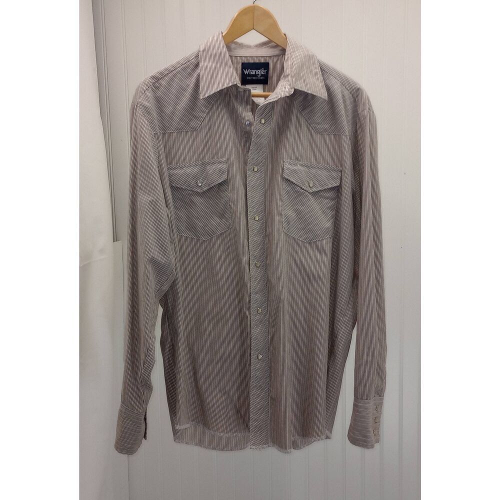 Wrangler Western style Pearl snap long sleeve shirt. Size XL